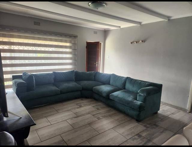 4 BEDROOM HOUSE FOR SALE IN EVANS PARK